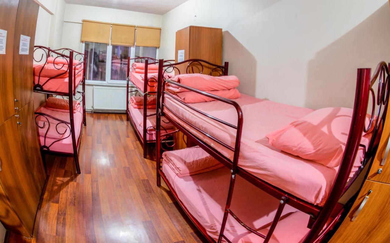 Goekce Pansiyon - Only Men Istanbul Ngoại thất bức ảnh